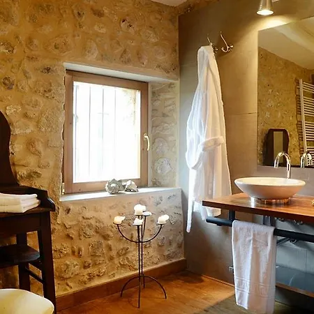 Hotel Casa Anamaria 4*